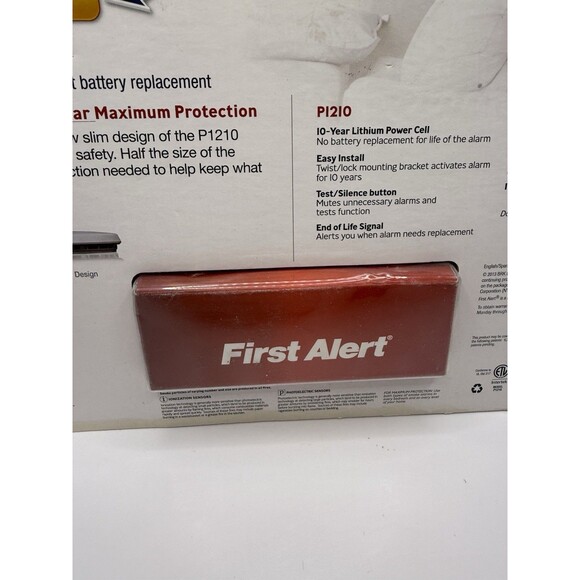 First Alert Smoke and Fire Alarms New With Batteries Pack Of 2 Max Protection - Picture 6 of 8